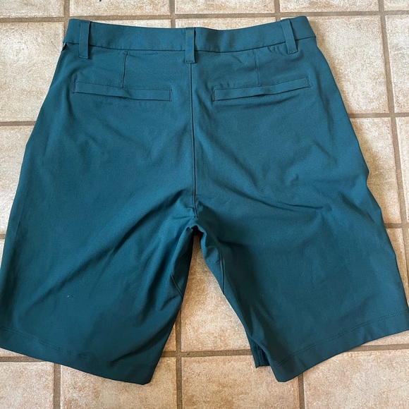 Men’s Lululemon Commission Shorts - Picture 3 of 8